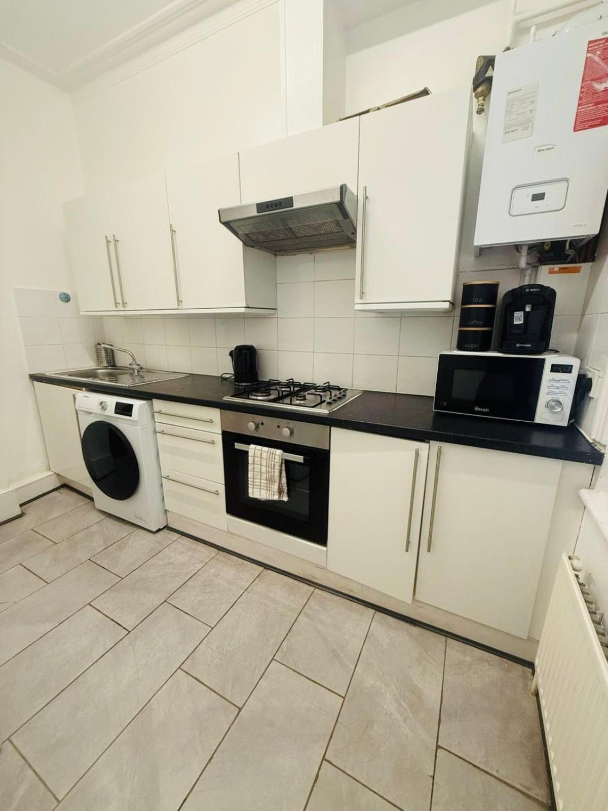 Cricklewood Broadway Guest Home Londyn Pokój zdjęcie