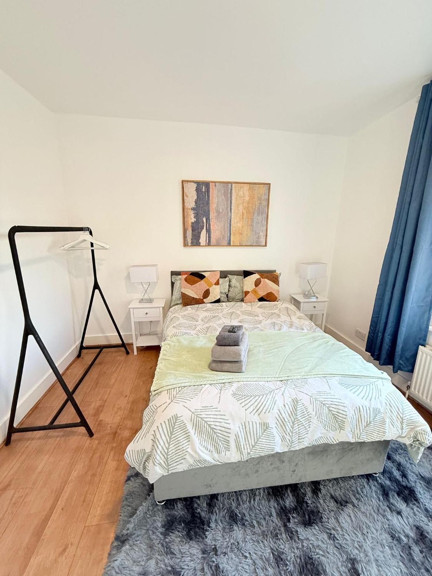 Cricklewood Broadway Guest Home Londyn Zewnętrze zdjęcie