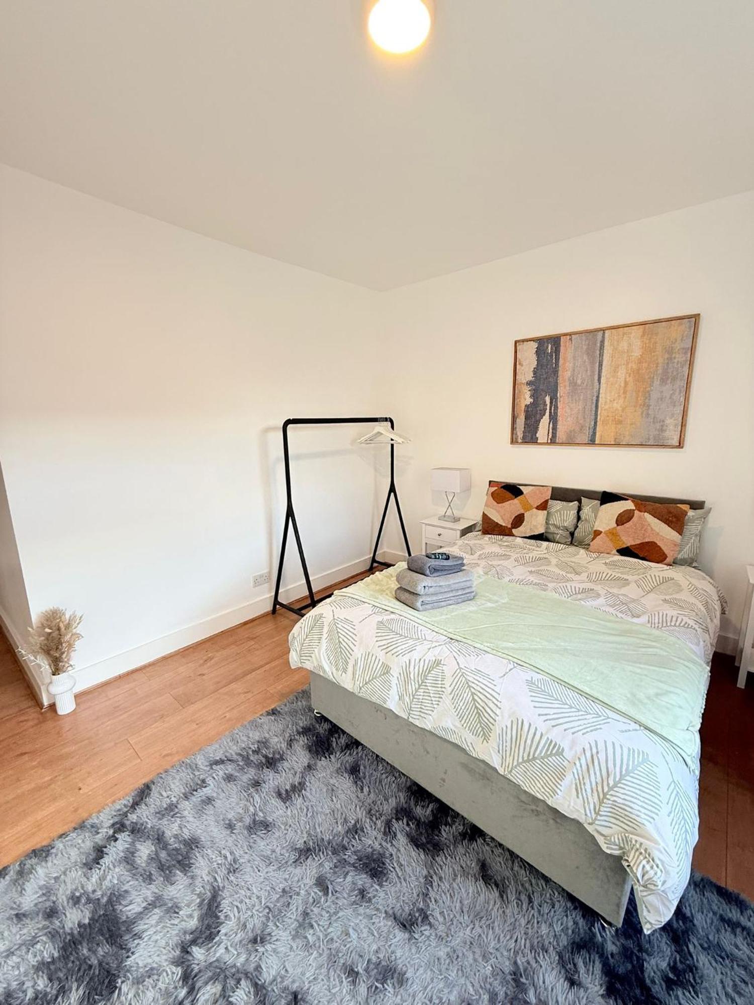 Cricklewood Broadway Guest Home Londyn Zewnętrze zdjęcie