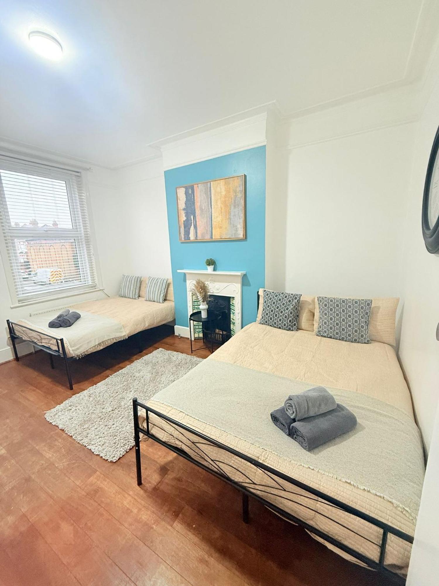 Cricklewood Broadway Guest Home Londyn Zewnętrze zdjęcie